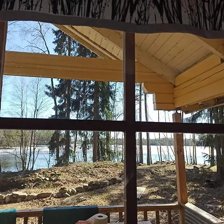 Chalet Eraemoekki Jaerven Rannalla