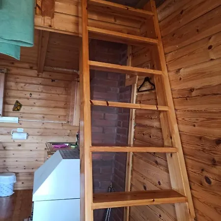 Eraemoekki Jaerven Rannalla *