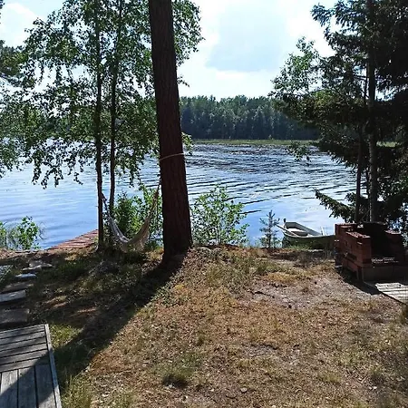 Eraemoekki Jaerven Rannalla Chalet Laitila